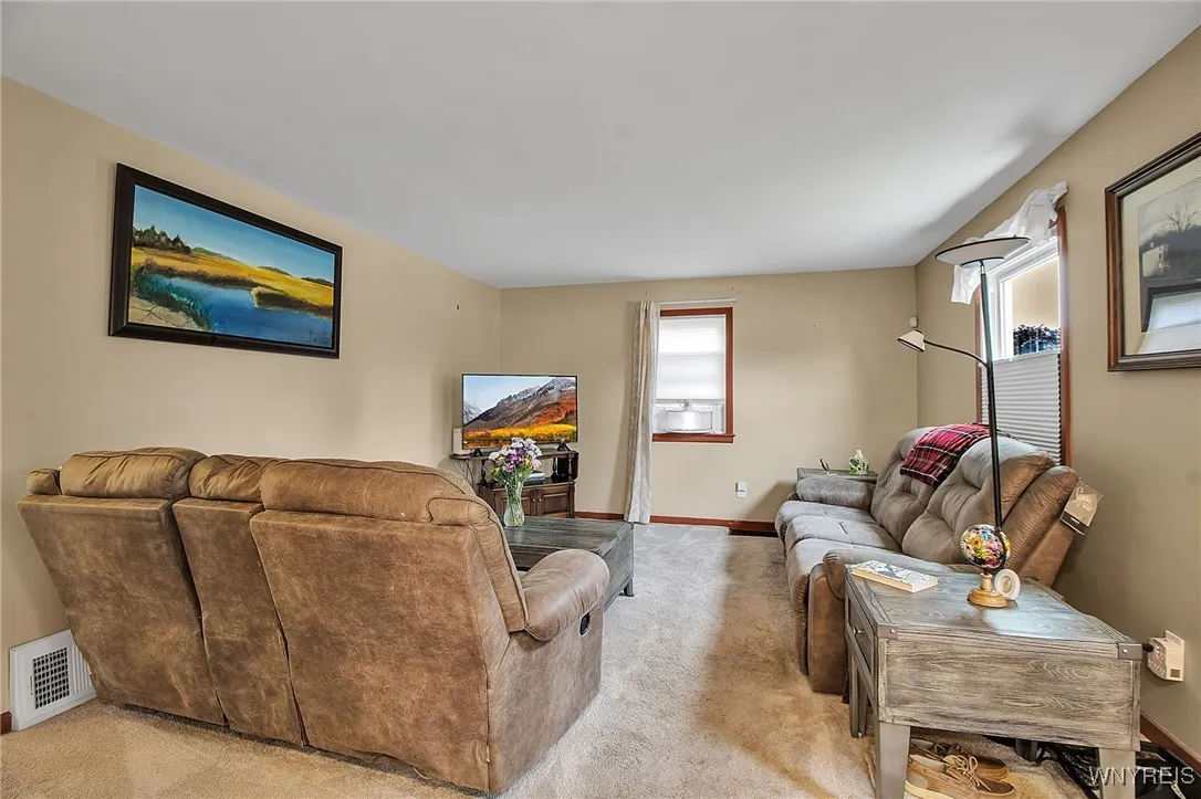 577 Capen Boulevard, Amherst, New York 14226, Amherst, New York 14226, 3 Bedrooms Bedrooms, 6 Rooms Rooms,1 BathroomBathrooms,Residential,For Sale,577 Capen Boulevard, Amherst, New York 14226,B1630710