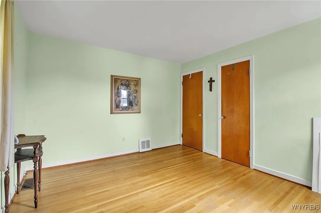 577 Capen Boulevard, Amherst, New York 14226, Amherst, New York 14226, 3 Bedrooms Bedrooms, 6 Rooms Rooms,1 BathroomBathrooms,Residential,For Sale,577 Capen Boulevard, Amherst, New York 14226,B1630710