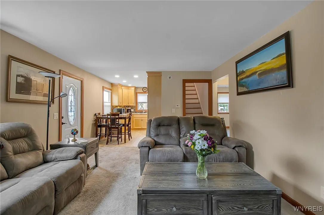 577 Capen Boulevard, Amherst, New York 14226, Amherst, New York 14226, 3 Bedrooms Bedrooms, 6 Rooms Rooms,1 BathroomBathrooms,Residential,For Sale,577 Capen Boulevard, Amherst, New York 14226,B1630710