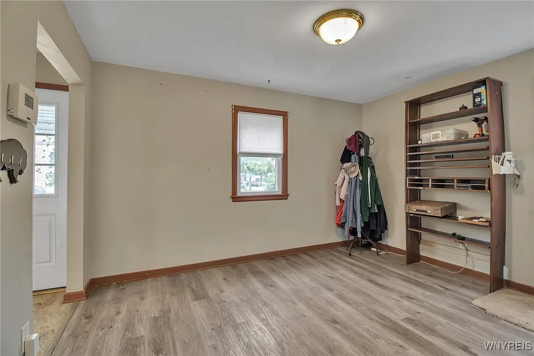 577 Capen Boulevard, Amherst, New York 14226, Amherst, New York 14226, 3 Bedrooms Bedrooms, 6 Rooms Rooms,1 BathroomBathrooms,Residential,For Sale,577 Capen Boulevard, Amherst, New York 14226,B1630710