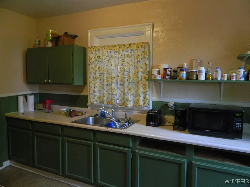 9 Congress Street, Buffalo, New York 14213, Buffalo, New York 14213, 4 Bedrooms Bedrooms, 7 Rooms Rooms,1 BathroomBathrooms,Residential,For Sale,9 Congress Street, Buffalo, New York 14213,B1632549