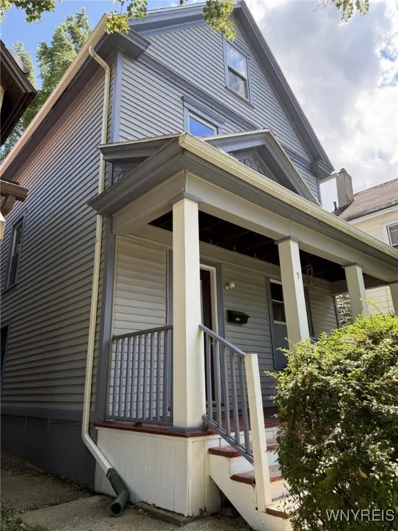 9 Congress Street, Buffalo, New York 14213, Buffalo, New York 14213, 4 Bedrooms Bedrooms, 7 Rooms Rooms,1 BathroomBathrooms,Residential,For Sale,9 Congress Street, Buffalo, New York 14213,B1632549