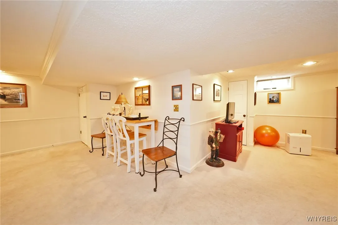 17 Old Mill Circle, Elma, New York 14059, Elma, New York 14059, 2 Bedrooms Bedrooms, 10 Rooms Rooms,2 BathroomsBathrooms,Residential,For Sale,17 Old Mill Circle, Elma, New York 14059,B1632760