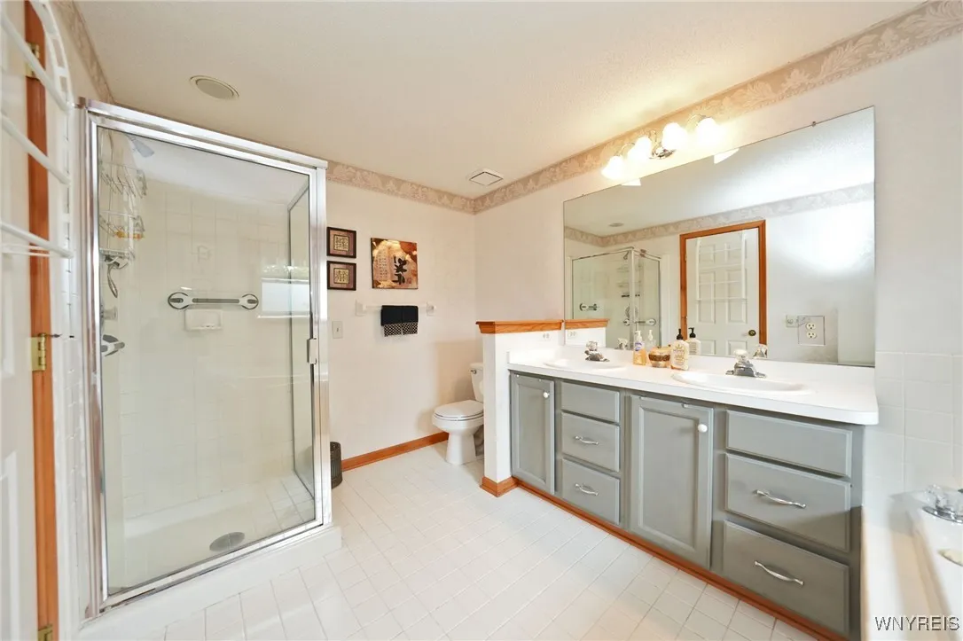 17 Old Mill Circle, Elma, New York 14059, Elma, New York 14059, 2 Bedrooms Bedrooms, 10 Rooms Rooms,2 BathroomsBathrooms,Residential,For Sale,17 Old Mill Circle, Elma, New York 14059,B1632760