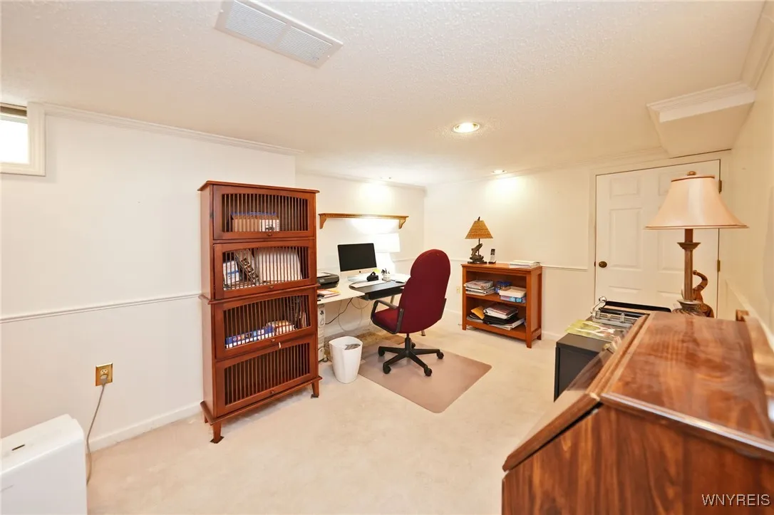 17 Old Mill Circle, Elma, New York 14059, Elma, New York 14059, 2 Bedrooms Bedrooms, 10 Rooms Rooms,2 BathroomsBathrooms,Residential,For Sale,17 Old Mill Circle, Elma, New York 14059,B1632760