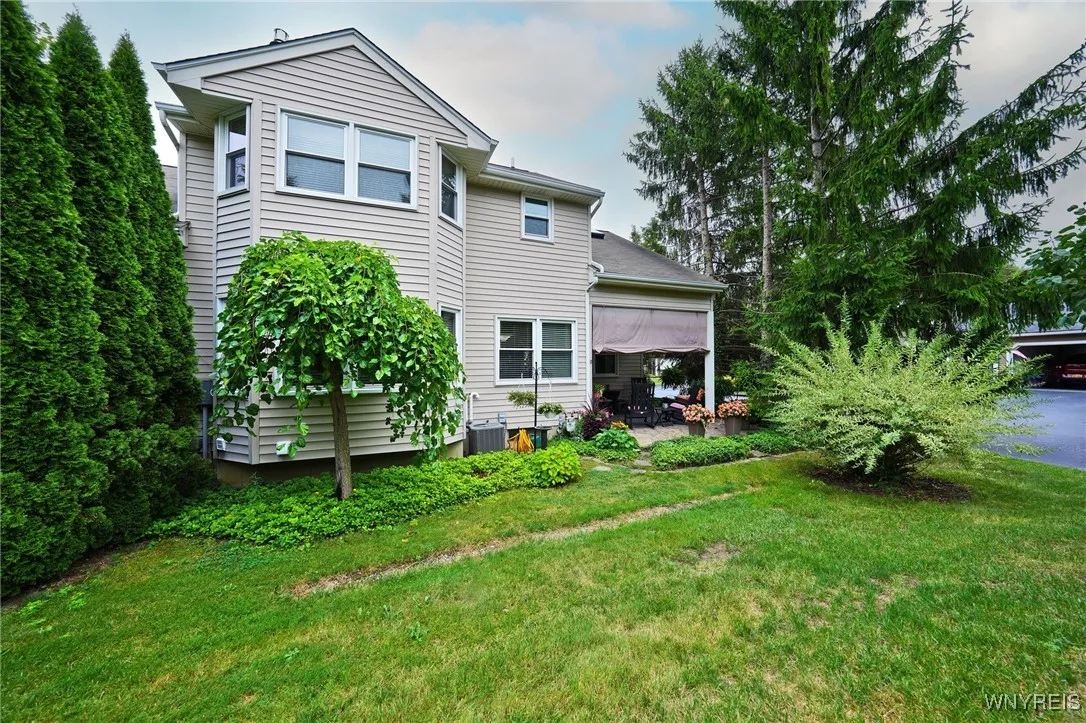 17 Old Mill Circle, Elma, New York 14059, Elma, New York 14059, 2 Bedrooms Bedrooms, 10 Rooms Rooms,2 BathroomsBathrooms,Residential,For Sale,17 Old Mill Circle, Elma, New York 14059,B1632760