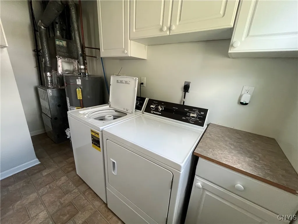 304 Pleasantview Drive, Salina, New York 13088, Salina, New York 13088, 3 Bedrooms Bedrooms, 6 Rooms Rooms,1 BathroomBathrooms,Residential Lease,For Rent,304 Pleasantview Drive, Salina, New York 13088,S1633005