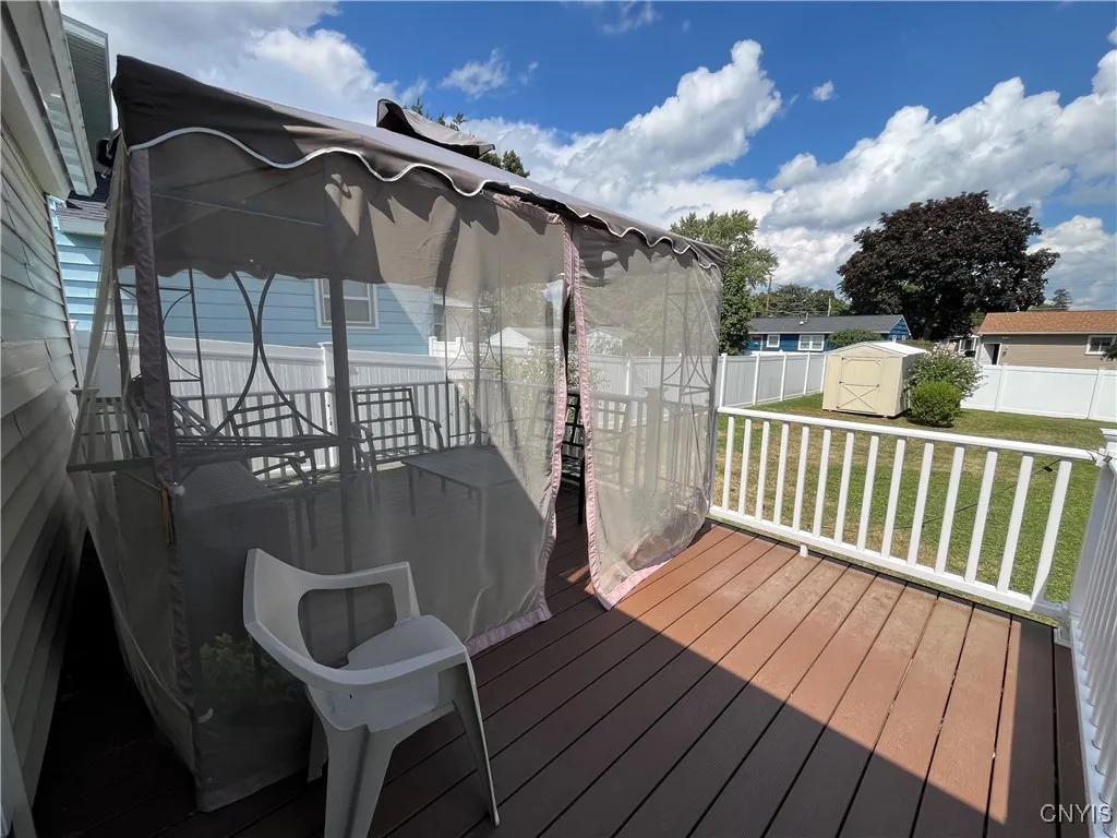 304 Pleasantview Drive, Salina, New York 13088, Salina, New York 13088, 3 Bedrooms Bedrooms, 6 Rooms Rooms,1 BathroomBathrooms,Residential Lease,For Rent,304 Pleasantview Drive, Salina, New York 13088,S1633005