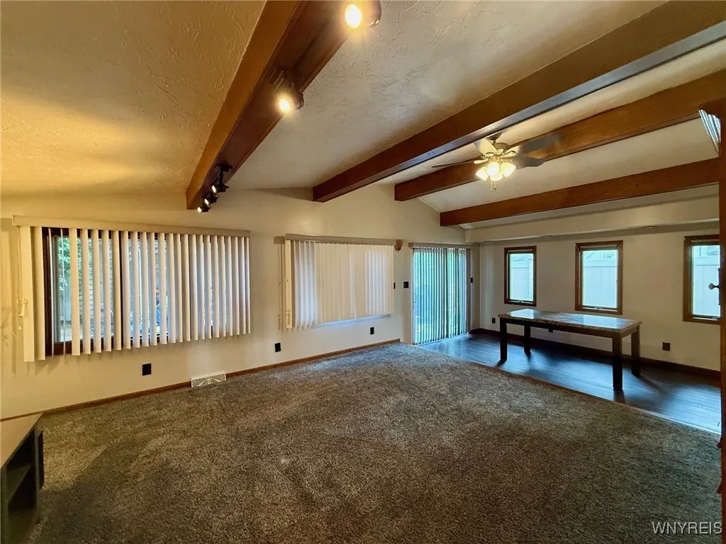 2722 Willow Avenue, Niagara Falls, New York 14305, Niagara Falls, New York 14305, 3 Bedrooms Bedrooms, 7 Rooms Rooms,1 BathroomBathrooms,Residential,For Sale,2722 Willow Avenue, Niagara Falls, New York 14305,B1624553