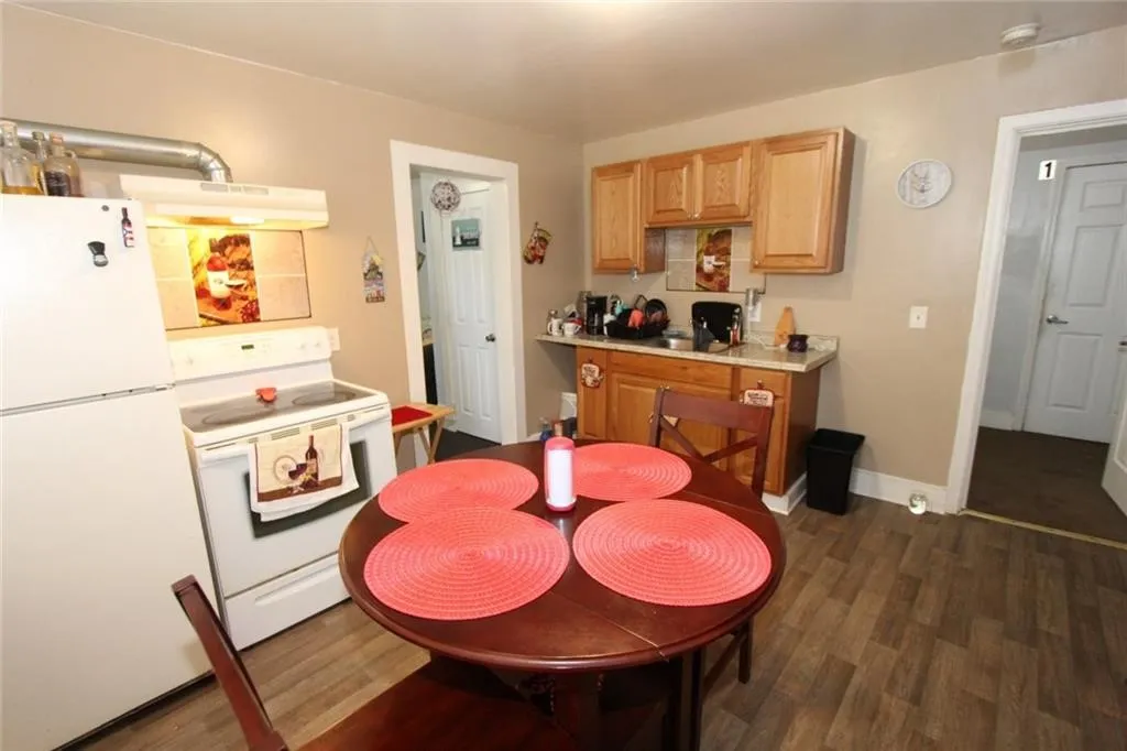 17 3rd Street, Rochester, New York 14605, Rochester, New York 14605, ,Commercial Sale,For Sale,17 3rd Street, Rochester, New York 14605,R1632789