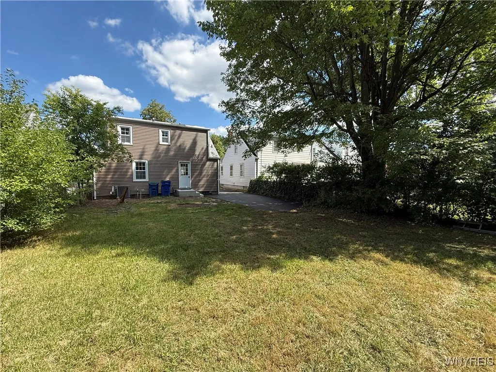 348 Capen Boulevard, Amherst, New York 14226, Amherst, New York 14226, 3 Bedrooms Bedrooms, 9 Rooms Rooms,1 BathroomBathrooms,Residential,Closed,348 Capen Boulevard, Amherst, New York 14226,0,B1632980