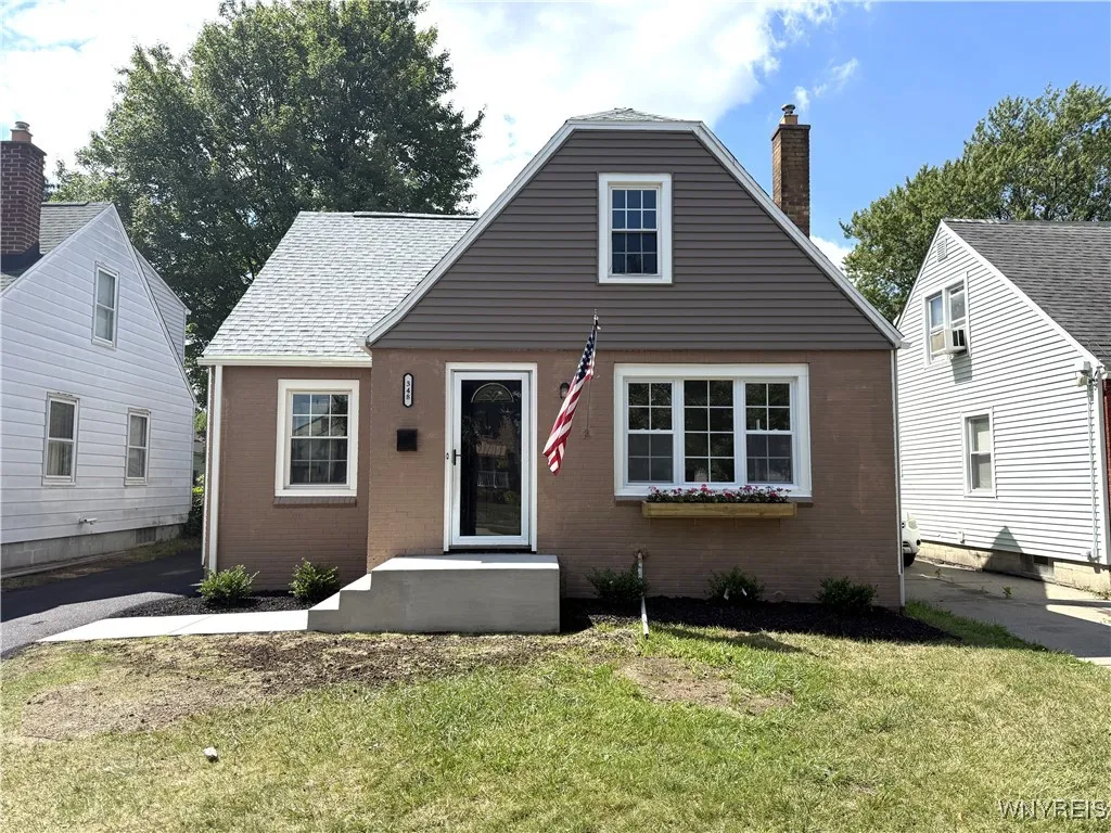 348 Capen Boulevard, Amherst, New York 14226, Amherst, New York 14226, 3 Bedrooms Bedrooms, 9 Rooms Rooms,1 BathroomBathrooms,Residential,Closed,348 Capen Boulevard, Amherst, New York 14226,0,B1632980