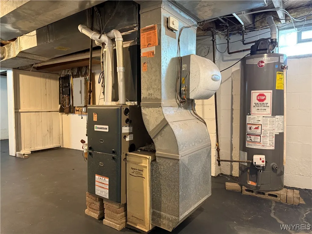 348 Capen Boulevard, Amherst, New York 14226, Amherst, New York 14226, 3 Bedrooms Bedrooms, 9 Rooms Rooms,1 BathroomBathrooms,Residential,Closed,348 Capen Boulevard, Amherst, New York 14226,0,B1632980