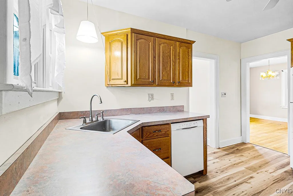 124 Richardson Avenue, Utica, New York 13502, Utica, New York 13502, 3 Bedrooms Bedrooms, 7 Rooms Rooms,1 BathroomBathrooms,Residential,For Sale,124 Richardson Avenue, Utica, New York 13502,S1632790
