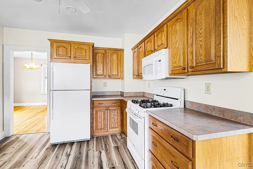 124 Richardson Avenue, Utica, New York 13502, Utica, New York 13502, 3 Bedrooms Bedrooms, 7 Rooms Rooms,1 BathroomBathrooms,Residential,For Sale,124 Richardson Avenue, Utica, New York 13502,S1632790