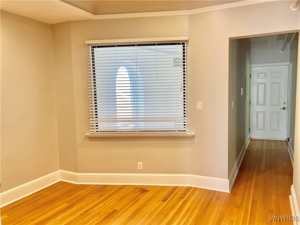 20 Tracy Street 4, Buffalo, New York 14201, Buffalo, New York 14201, 3 Rooms Rooms,1 BathroomBathrooms,Residential Lease,For Rent,20 Tracy Street 4, Buffalo, New York 14201,B1632933