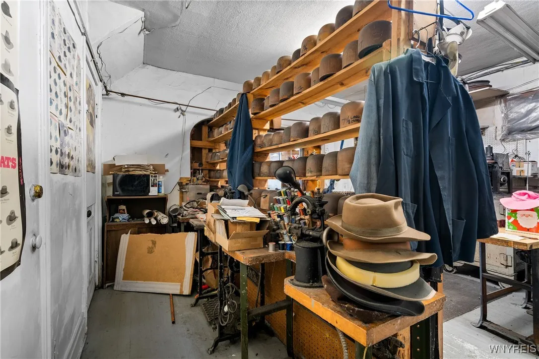 1318 Broadway, Buffalo, New York 14212, Buffalo, New York 14212, 2 Bedrooms Bedrooms, ,Residential,For Sale,1318 Broadway, Buffalo, New York 14212,B1633137