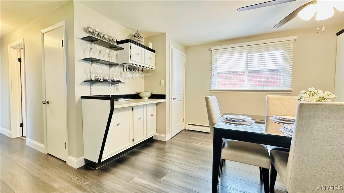 541 27th Street, Niagara Falls, New York 14301, Niagara Falls, New York 14301, 3 Bedrooms Bedrooms, 5 Rooms Rooms,2 BathroomsBathrooms,Residential,For Sale,541 27th Street, Niagara Falls, New York 14301,B1632851