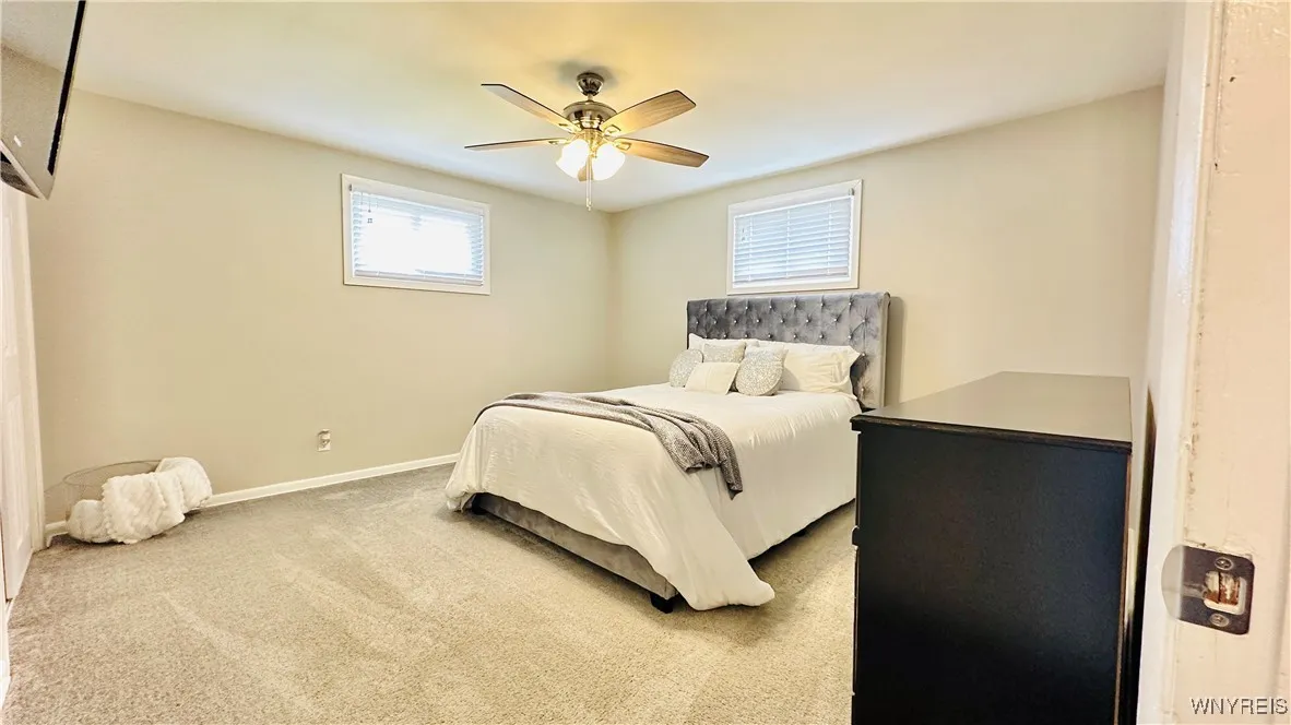 541 27th Street, Niagara Falls, New York 14301, Niagara Falls, New York 14301, 3 Bedrooms Bedrooms, 5 Rooms Rooms,2 BathroomsBathrooms,Residential,For Sale,541 27th Street, Niagara Falls, New York 14301,B1632851