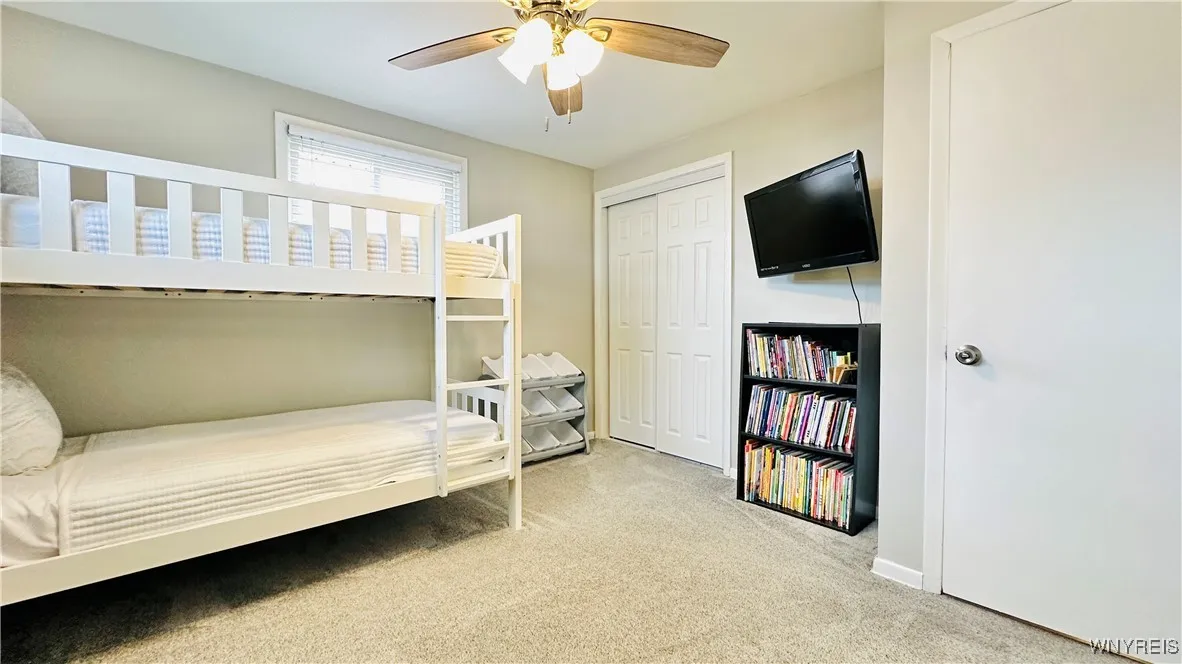 541 27th Street, Niagara Falls, New York 14301, Niagara Falls, New York 14301, 3 Bedrooms Bedrooms, 5 Rooms Rooms,2 BathroomsBathrooms,Residential,For Sale,541 27th Street, Niagara Falls, New York 14301,B1632851