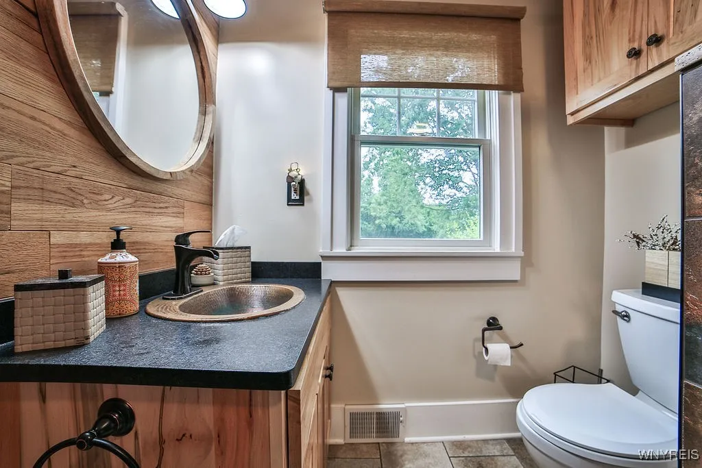 767 Sturgeon Point Road, Evans, New York 14047, Evans, New York 14047, 4 Bedrooms Bedrooms, 9 Rooms Rooms,2 BathroomsBathrooms,Residential,For Sale,767 Sturgeon Point Road, Evans, New York 14047,B1632632