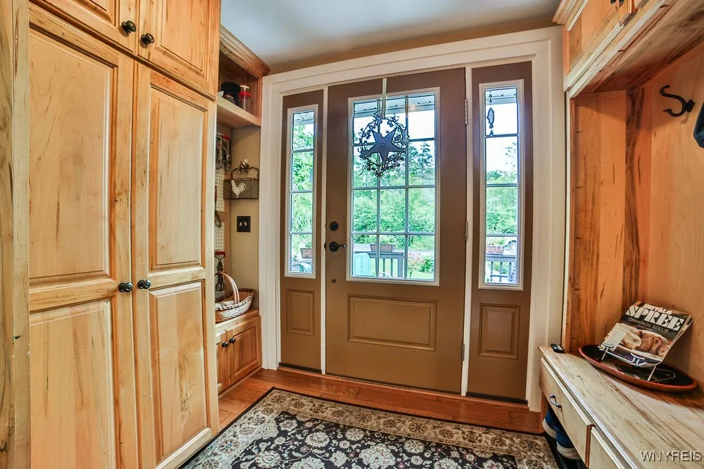 767 Sturgeon Point Road, Evans, New York 14047, Evans, New York 14047, 4 Bedrooms Bedrooms, 9 Rooms Rooms,2 BathroomsBathrooms,Residential,For Sale,767 Sturgeon Point Road, Evans, New York 14047,B1632632
