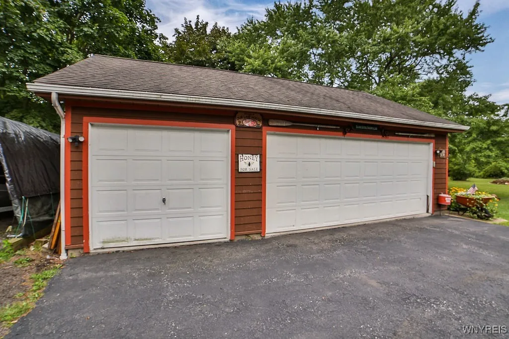 767 Sturgeon Point Road, Evans, New York 14047, Evans, New York 14047, 4 Bedrooms Bedrooms, 9 Rooms Rooms,2 BathroomsBathrooms,Residential,For Sale,767 Sturgeon Point Road, Evans, New York 14047,B1632632