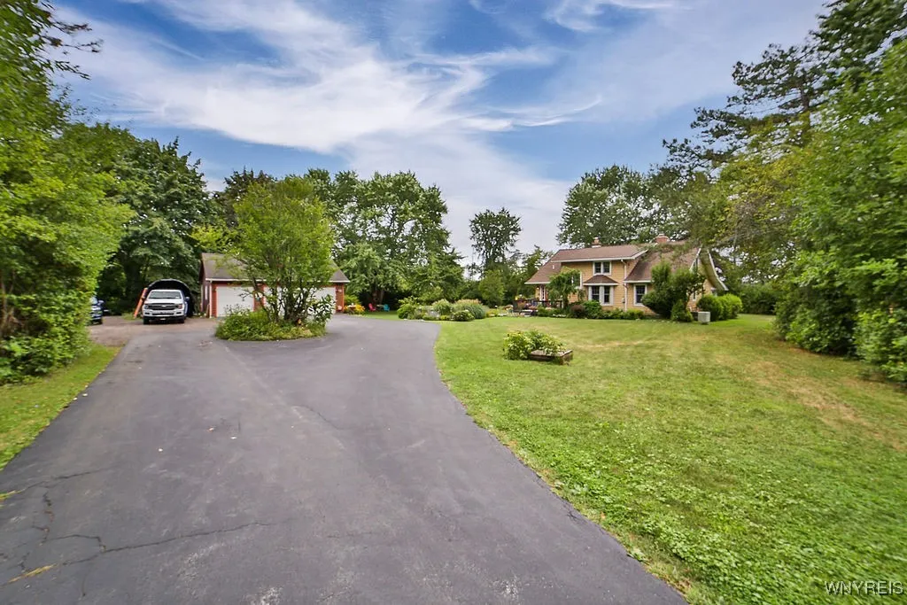 767 Sturgeon Point Road, Evans, New York 14047, Evans, New York 14047, 4 Bedrooms Bedrooms, 9 Rooms Rooms,2 BathroomsBathrooms,Residential,For Sale,767 Sturgeon Point Road, Evans, New York 14047,B1632632