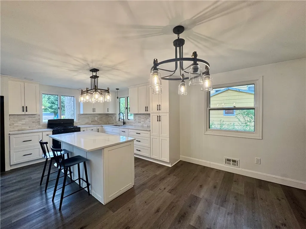 292 True Hickory Drive, Greece, New York 14615, Greece, New York 14615, 3 Bedrooms Bedrooms, 6 Rooms Rooms,1 BathroomBathrooms,Residential,For Sale,292 True Hickory Drive, Greece, New York 14615,R1632150