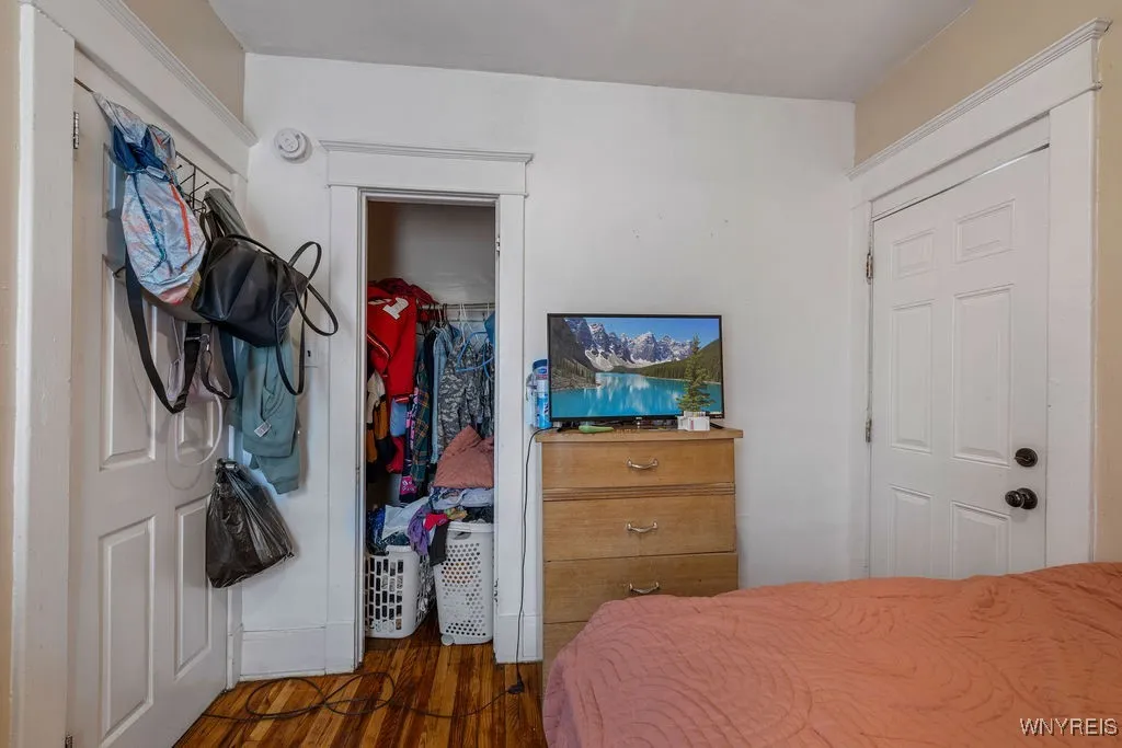 113 Woodside Avenue, Buffalo, New York 14220, Buffalo, New York 14220, 6 Bedrooms Bedrooms, ,2 BathroomsBathrooms,Residential,For Sale,113 Woodside Avenue, Buffalo, New York 14220,B1632964