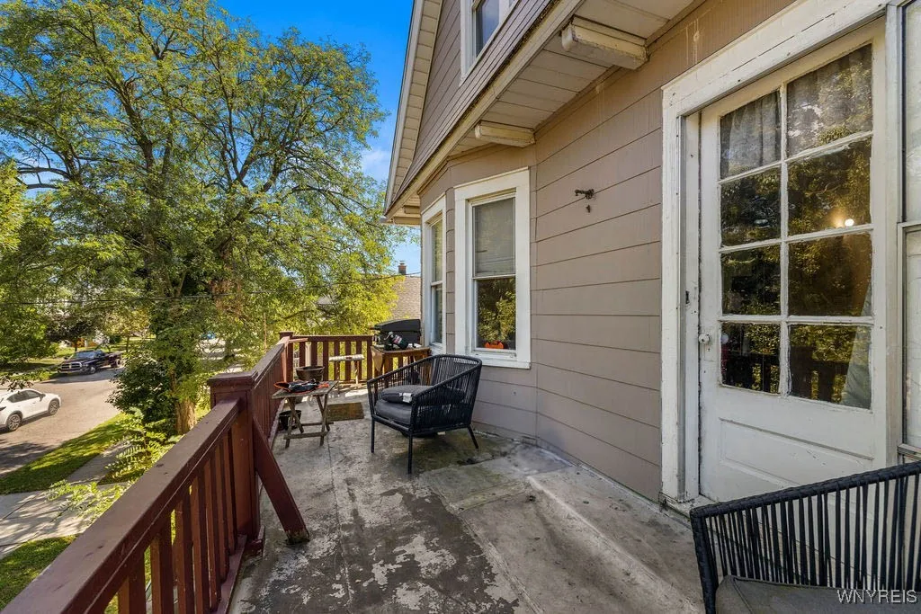 113 Woodside Avenue, Buffalo, New York 14220, Buffalo, New York 14220, 6 Bedrooms Bedrooms, ,2 BathroomsBathrooms,Residential,For Sale,113 Woodside Avenue, Buffalo, New York 14220,B1632964