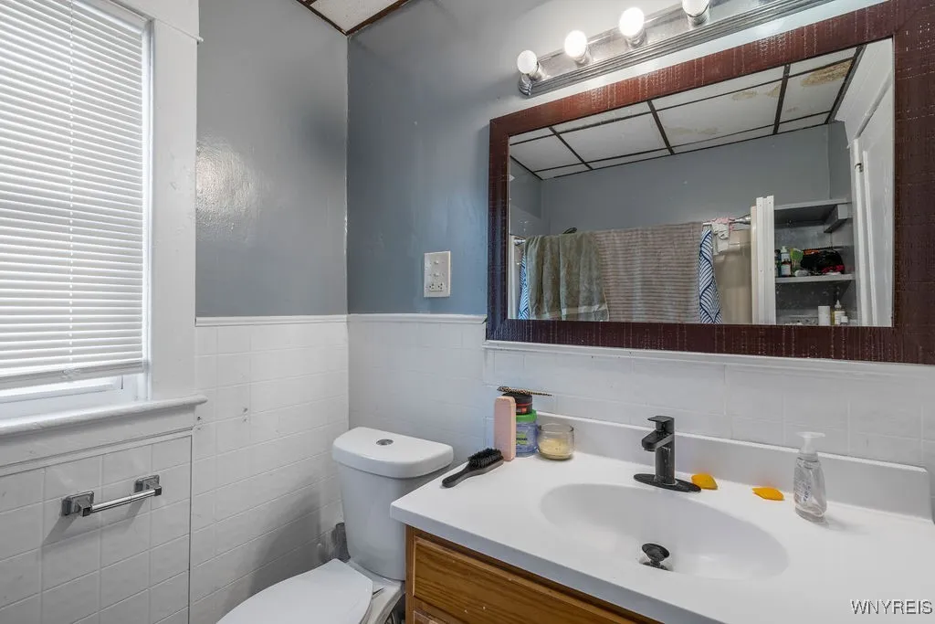 113 Woodside Avenue, Buffalo, New York 14220, Buffalo, New York 14220, 6 Bedrooms Bedrooms, ,2 BathroomsBathrooms,Residential,For Sale,113 Woodside Avenue, Buffalo, New York 14220,B1632964