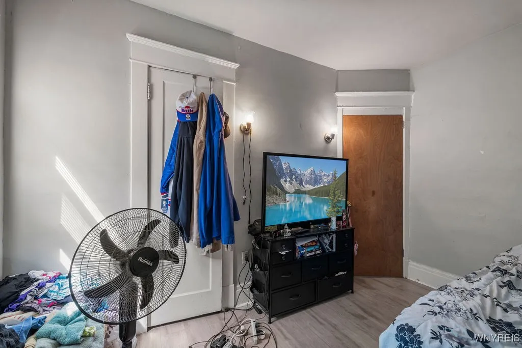 113 Woodside Avenue, Buffalo, New York 14220, Buffalo, New York 14220, 6 Bedrooms Bedrooms, ,2 BathroomsBathrooms,Residential,For Sale,113 Woodside Avenue, Buffalo, New York 14220,B1632964