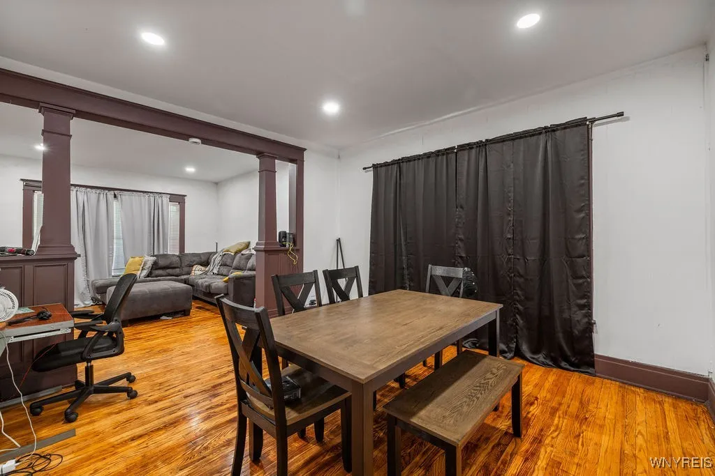 113 Woodside Avenue, Buffalo, New York 14220, Buffalo, New York 14220, 6 Bedrooms Bedrooms, ,2 BathroomsBathrooms,Residential,For Sale,113 Woodside Avenue, Buffalo, New York 14220,B1632964