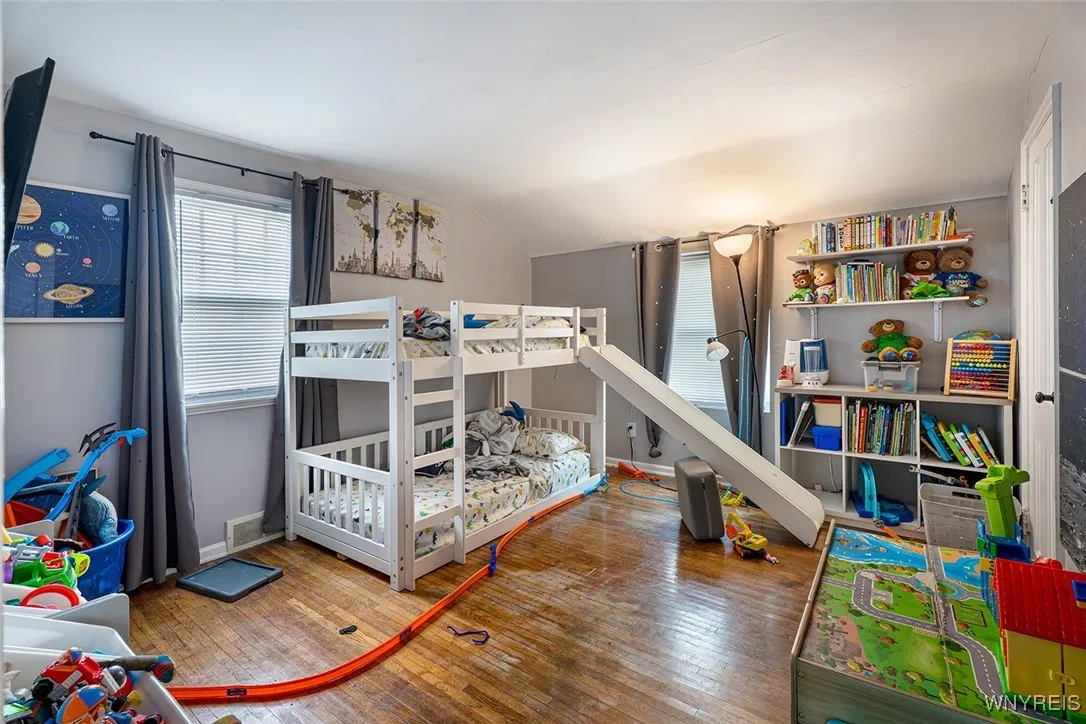145 Kenview Avenue, Tonawanda, New York 14217, Tonawanda, New York 14217, 4 Bedrooms Bedrooms, ,2 BathroomsBathrooms,Residential,For Sale,145 Kenview Avenue, Tonawanda, New York 14217,B1633127