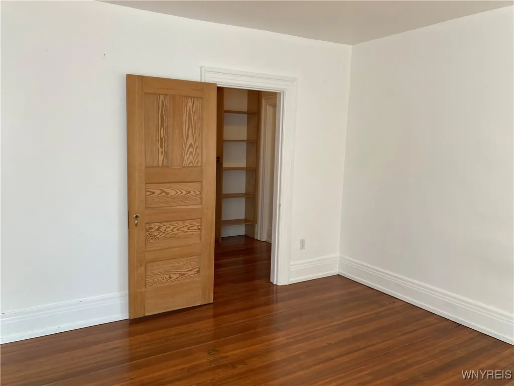 451 Franklin Street 2, Buffalo, New York 14202, Buffalo, New York 14202, 1 Bedroom Bedrooms, 4 Rooms Rooms,1 BathroomBathrooms,Residential Lease,For Rent,451 Franklin Street 2, Buffalo, New York 14202,B1632131