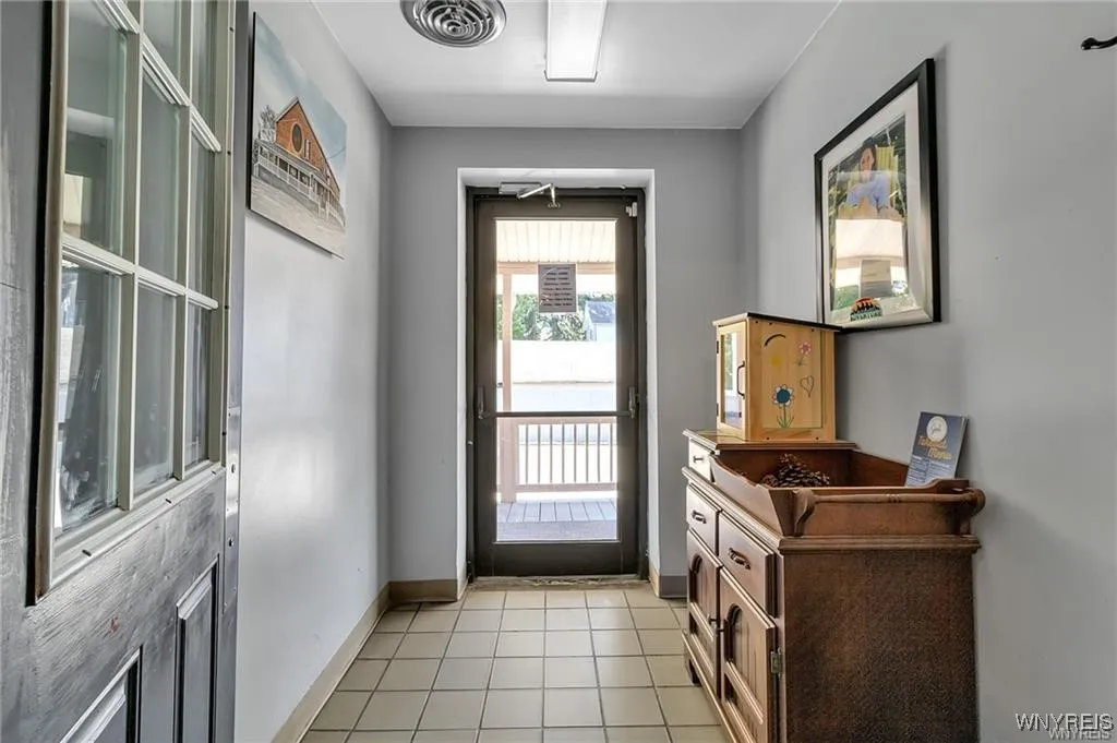 1693 Quaker Road, Somerset, New York 14012, Somerset, New York 14012, 1 Bedroom Bedrooms, 5 Rooms Rooms,1 BathroomBathrooms,Residential,For Sale,1693 Quaker Road, Somerset, New York 14012,B1627825