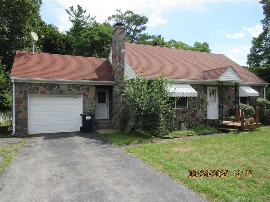 452 West Avenue, Arcadia, New York 14513, Arcadia, New York 14513, 2 Bedrooms Bedrooms, 5 Rooms Rooms,1 BathroomBathrooms,Residential,For Sale,452 West Avenue, Arcadia, New York 14513,R1632983