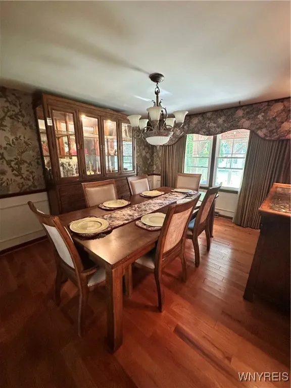 60 Chapel, Amherst, New York 14221, Amherst, New York 14221, 6 Bedrooms Bedrooms, 12 Rooms Rooms,3 BathroomsBathrooms,Residential,For Sale,60 Chapel, Amherst, New York 14221,B1633149