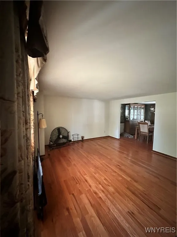 60 Chapel, Amherst, New York 14221, Amherst, New York 14221, 6 Bedrooms Bedrooms, 12 Rooms Rooms,3 BathroomsBathrooms,Residential,For Sale,60 Chapel, Amherst, New York 14221,B1633149