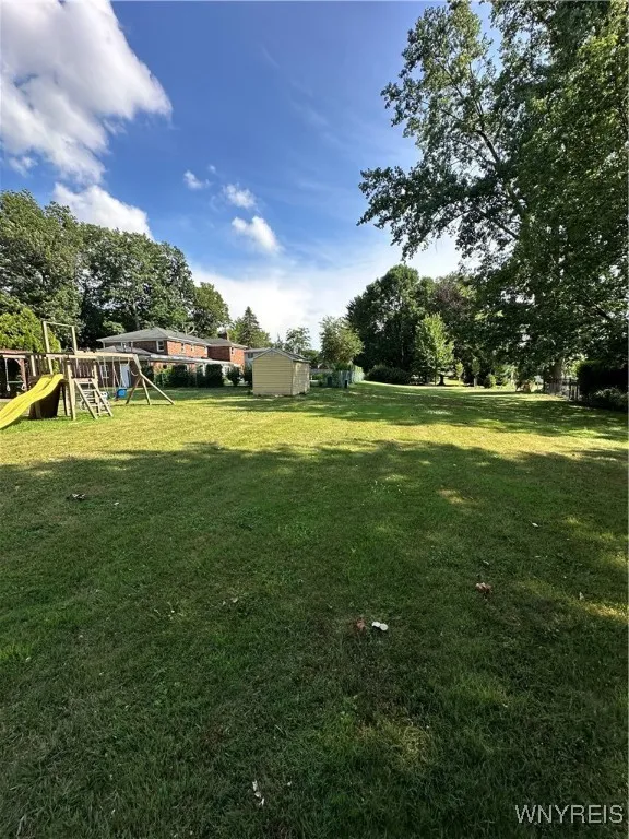 60 Chapel, Amherst, New York 14221, Amherst, New York 14221, 6 Bedrooms Bedrooms, 12 Rooms Rooms,3 BathroomsBathrooms,Residential,For Sale,60 Chapel, Amherst, New York 14221,B1633149