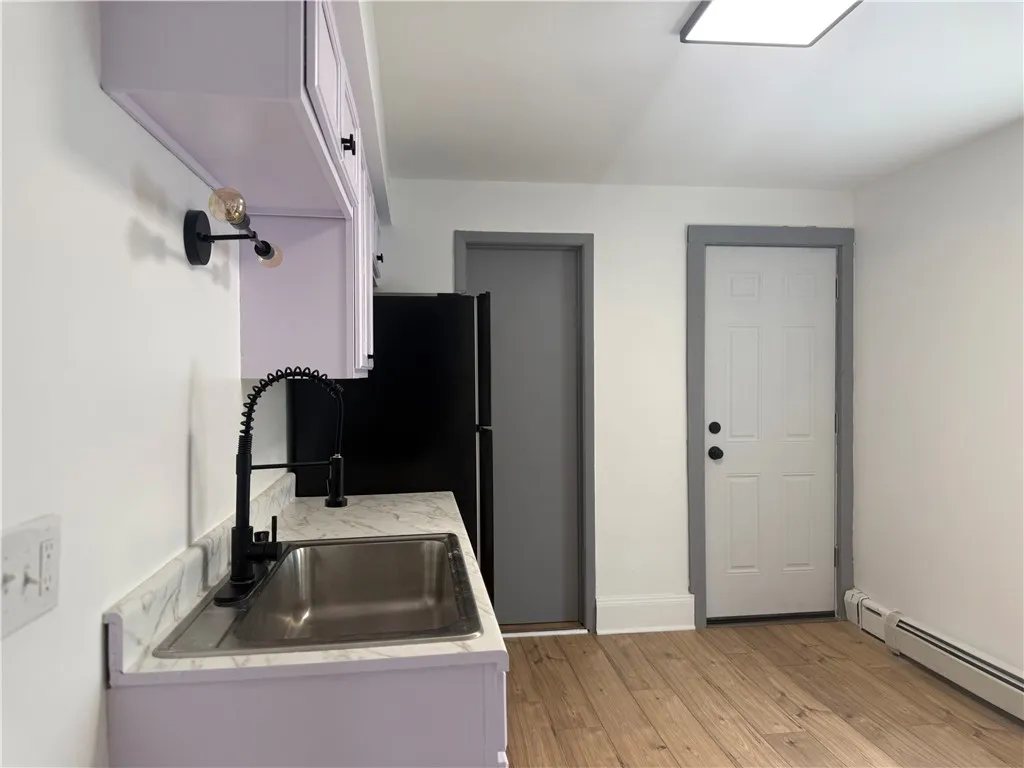 306 Curlew Street, Rochester, New York 14613, Rochester, New York 14613, 3 Bedrooms Bedrooms, 7 Rooms Rooms,1 BathroomBathrooms,Residential,For Sale,306 Curlew Street, Rochester, New York 14613,R1633135