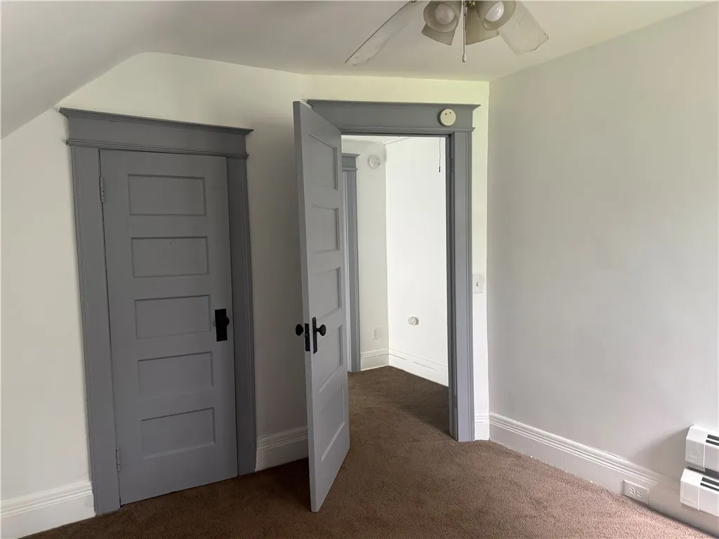 306 Curlew Street, Rochester, New York 14613, Rochester, New York 14613, 3 Bedrooms Bedrooms, 7 Rooms Rooms,1 BathroomBathrooms,Residential,For Sale,306 Curlew Street, Rochester, New York 14613,R1633135