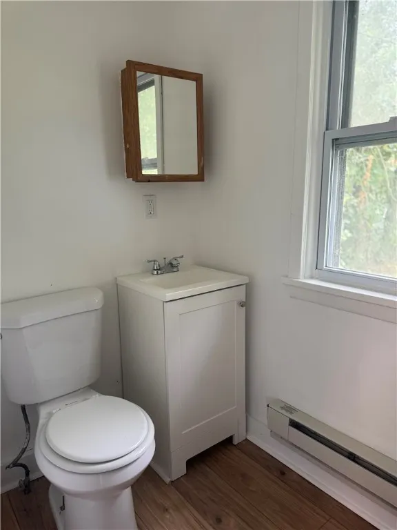 306 Curlew Street, Rochester, New York 14613, Rochester, New York 14613, 3 Bedrooms Bedrooms, 7 Rooms Rooms,1 BathroomBathrooms,Residential,For Sale,306 Curlew Street, Rochester, New York 14613,R1633135