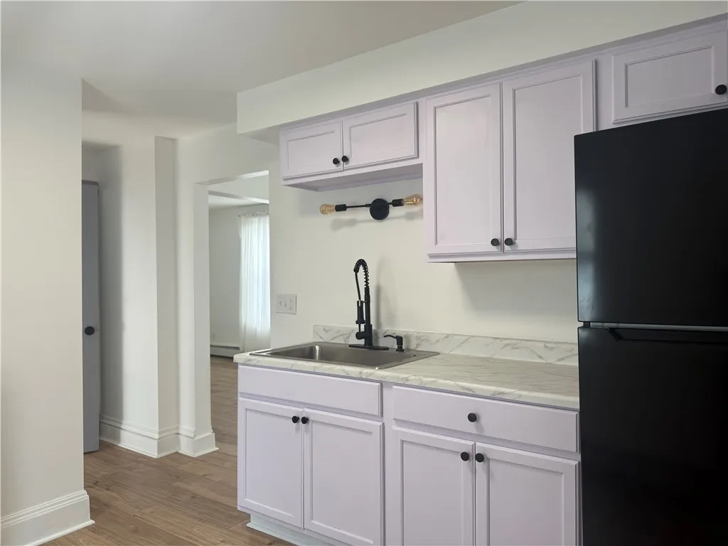 306 Curlew Street, Rochester, New York 14613, Rochester, New York 14613, 3 Bedrooms Bedrooms, 7 Rooms Rooms,1 BathroomBathrooms,Residential,For Sale,306 Curlew Street, Rochester, New York 14613,R1633135