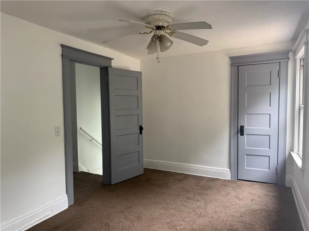 306 Curlew Street, Rochester, New York 14613, Rochester, New York 14613, 3 Bedrooms Bedrooms, 7 Rooms Rooms,1 BathroomBathrooms,Residential,For Sale,306 Curlew Street, Rochester, New York 14613,R1633135