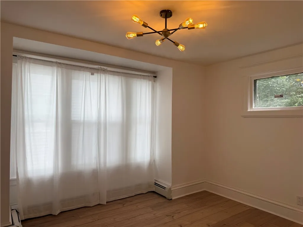 306 Curlew Street, Rochester, New York 14613, Rochester, New York 14613, 3 Bedrooms Bedrooms, 7 Rooms Rooms,1 BathroomBathrooms,Residential,For Sale,306 Curlew Street, Rochester, New York 14613,R1633135