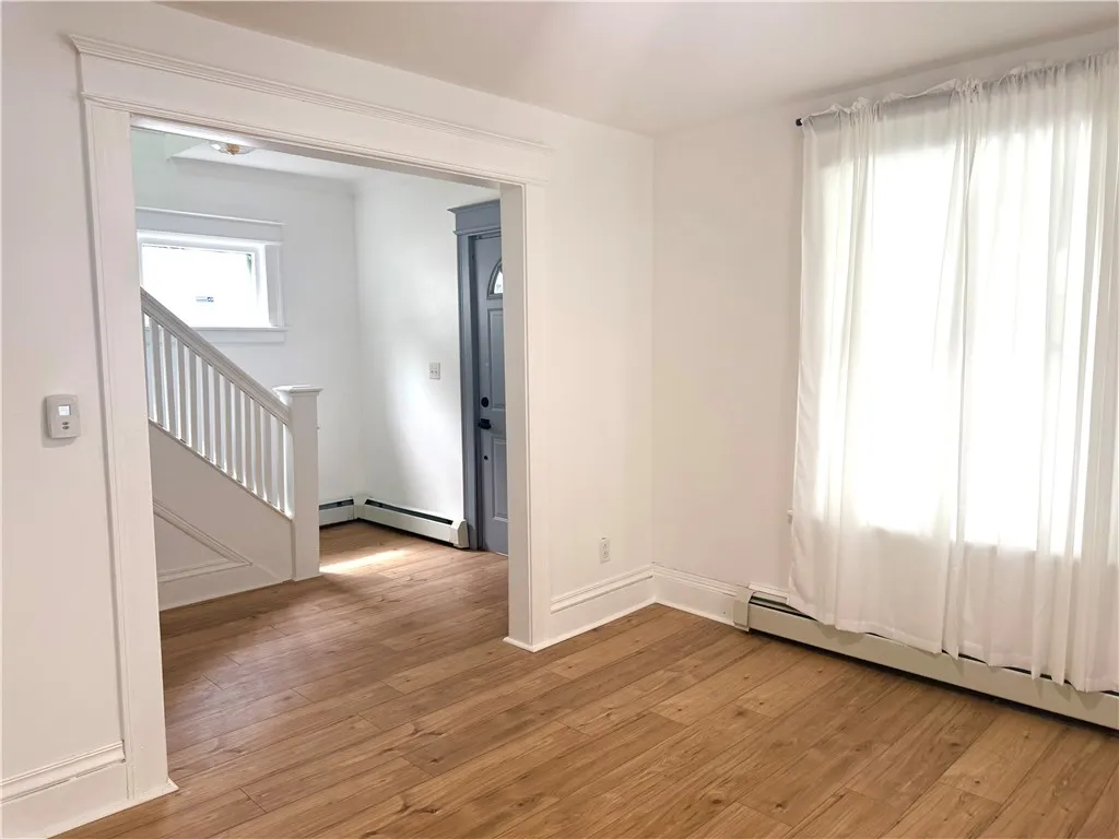 306 Curlew Street, Rochester, New York 14613, Rochester, New York 14613, 3 Bedrooms Bedrooms, 7 Rooms Rooms,1 BathroomBathrooms,Residential,For Sale,306 Curlew Street, Rochester, New York 14613,R1633135