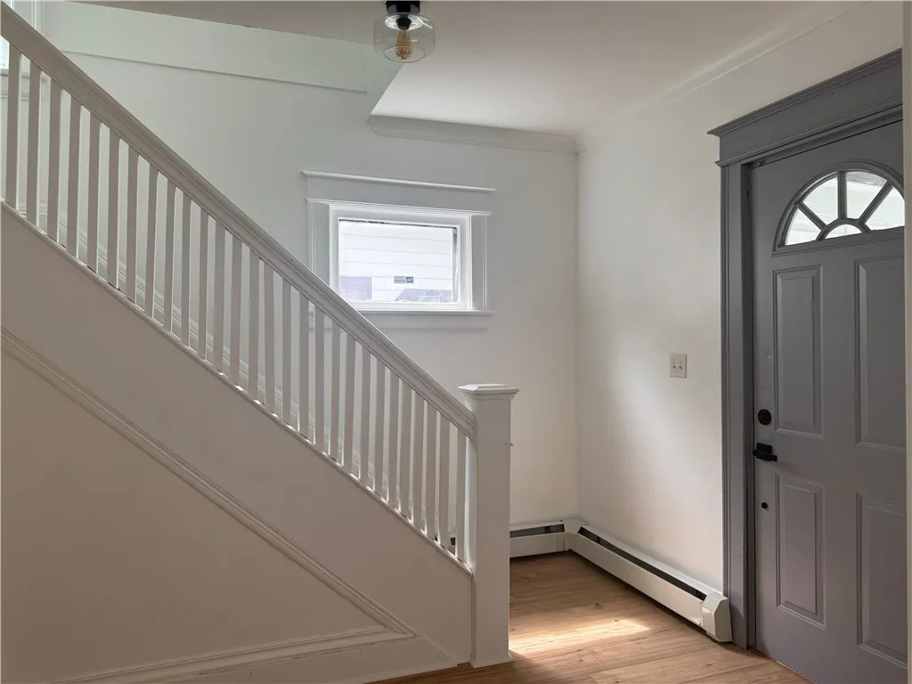 306 Curlew Street, Rochester, New York 14613, Rochester, New York 14613, 3 Bedrooms Bedrooms, 7 Rooms Rooms,1 BathroomBathrooms,Residential,For Sale,306 Curlew Street, Rochester, New York 14613,R1633135