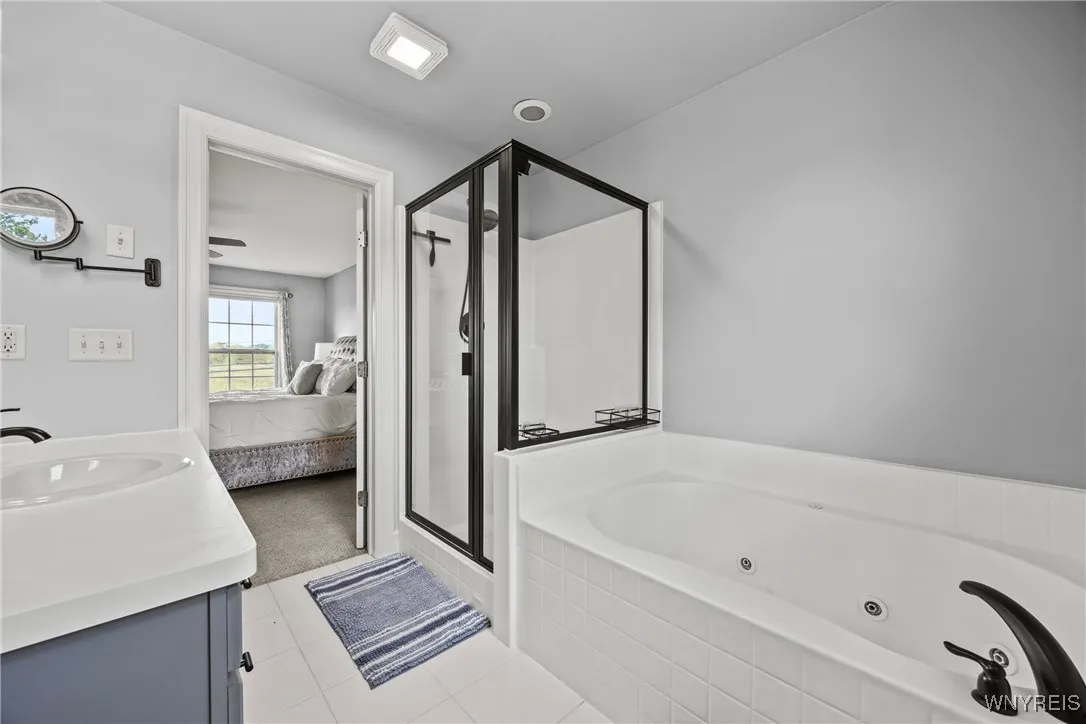 7139 Shawnee Road, Wheatfield, New York 14120, Wheatfield, New York 14120, 4 Bedrooms Bedrooms, 10 Rooms Rooms,2 BathroomsBathrooms,Residential,For Sale,7139 Shawnee Road, Wheatfield, New York 14120,B1632064
